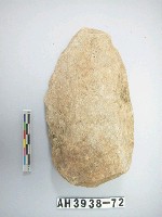 藏品(中型舌刃打製石斧)的圖片